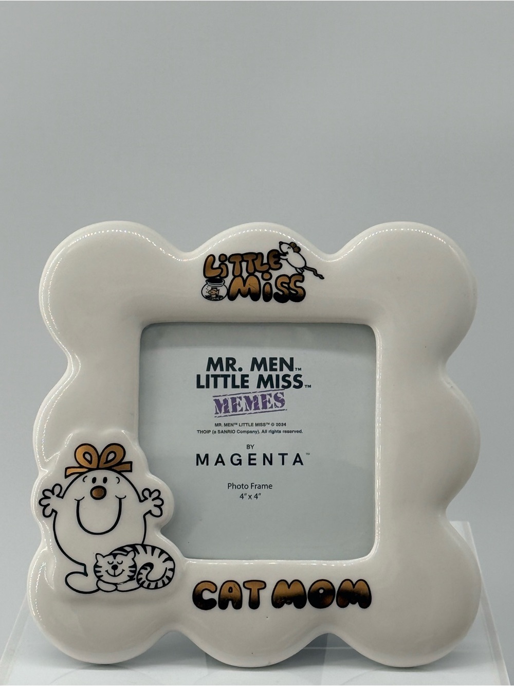 Cat photo frame